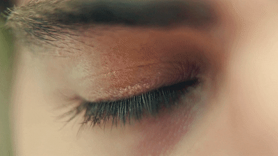 Example of an extreme close-up shot in video. FUJIFILM Exposure Center