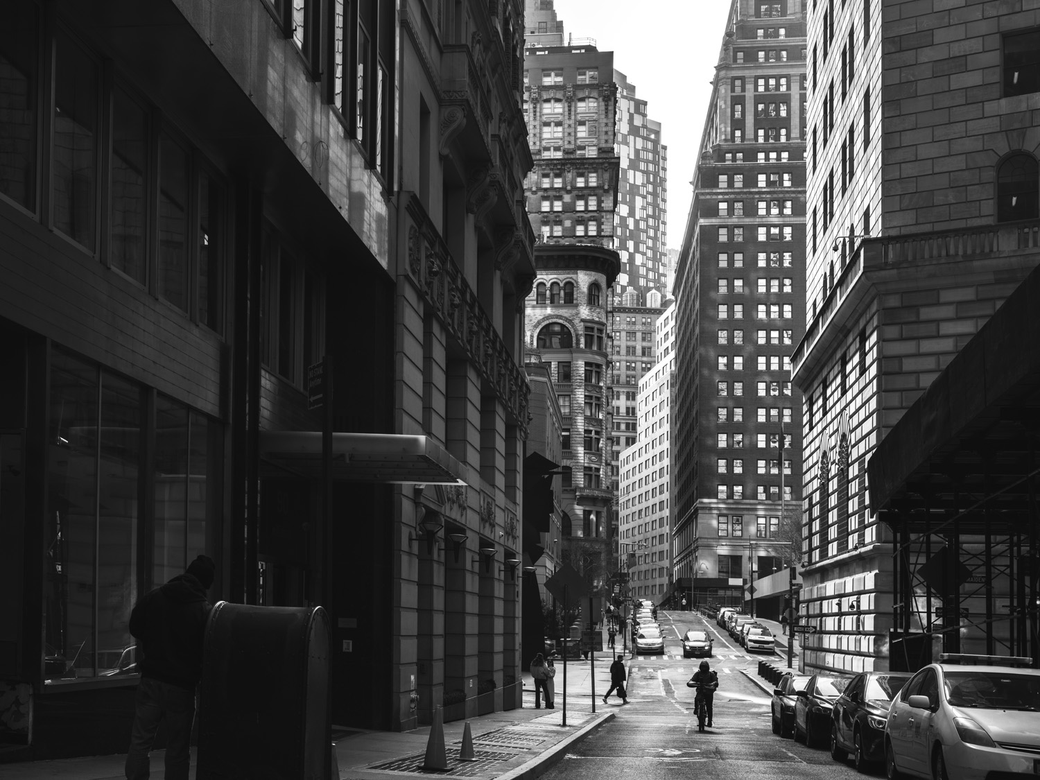 Black and white perspective shot of New York street