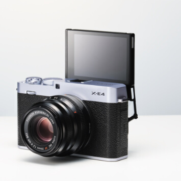 2024正規激安】 最終FUJIFILM BLACK＋おまけ付き X-E4 デジタルカメラ 